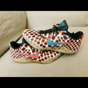 Like new Kobe’s size 14. ** CRAZY COOL DESIGN!!**